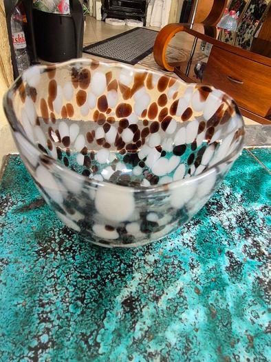 Vintage Murano glass bowl/ vase