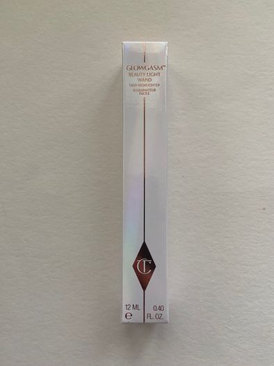 Charlotte Tilbury glowgasm beauty light wand in goldgasm