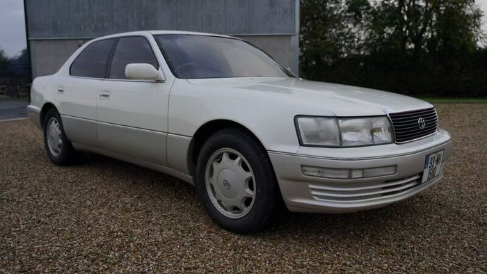 Toyota celsior