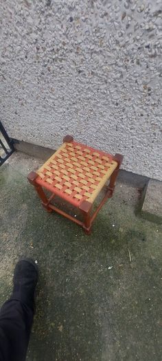 old vintage sugan stool ,,nice used condition, sold as seen, see pictures for condition ,buyer collects or pays postage,