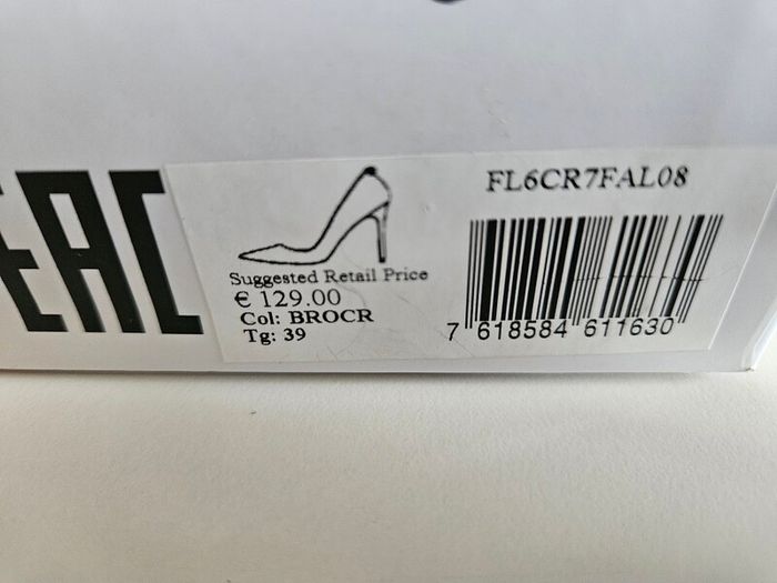 Guess Brown Logo-Print Court Shoes Brocr-Brown RRP 129e 6 UK & 7 UK NEW & BOXED perfect for Christmas party