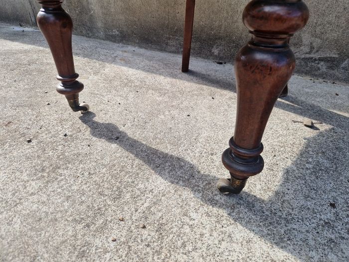 Victorian mahogany chair, restoration project