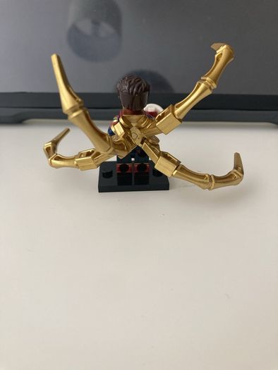 Custom Lego iron spider armour tentacles avenger mini figure