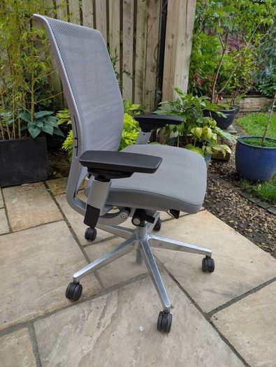 ergonomic office chair
