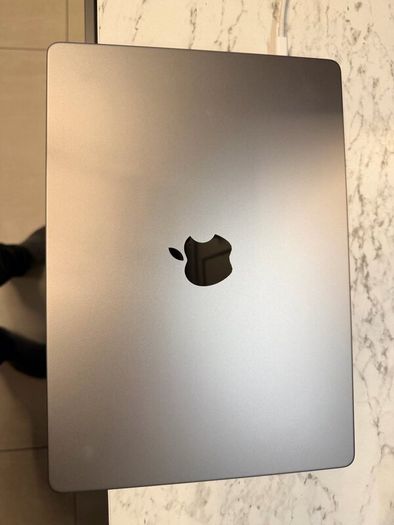 Apple MacBook Pro 14 2021 - M1 Pro 16Gb RAM 512Gb
