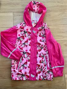 Raincoat age 6-8
