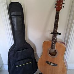 Left-handed Full Size Acoustic Guitar