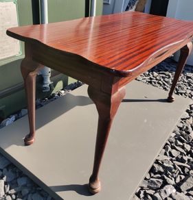 Vintage Queen Anne Style Side Table  Mahogany Finish