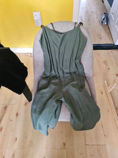 maternity clothes