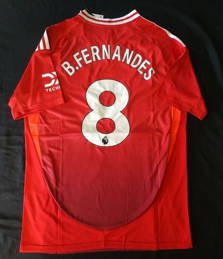 Man Utd (b.fernandes 8) Jersey ,size L.