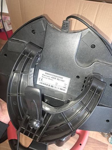 Thustmaster Ferrari 428 spider Steering wheel