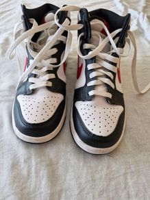 Nike Air Jordan, UK5