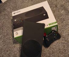 Xbox Series S 1TB / Black / Boxed