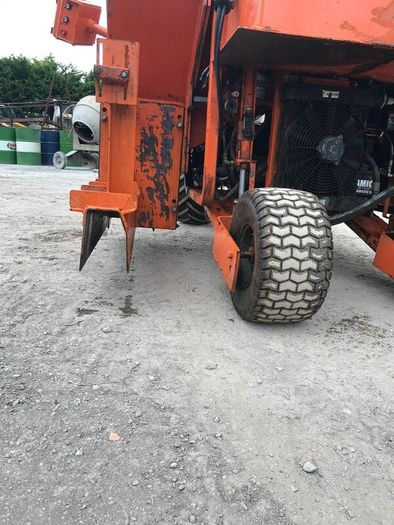 MBW Slipform Paver/Kerb Machine