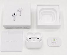 Apple AirPods Pro 3 Mint Condition