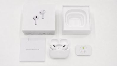 Apple AirPods Pro 3 Mint Condition