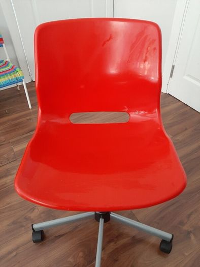 kids desk chair