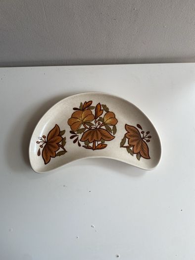 Vintage Palissy plate