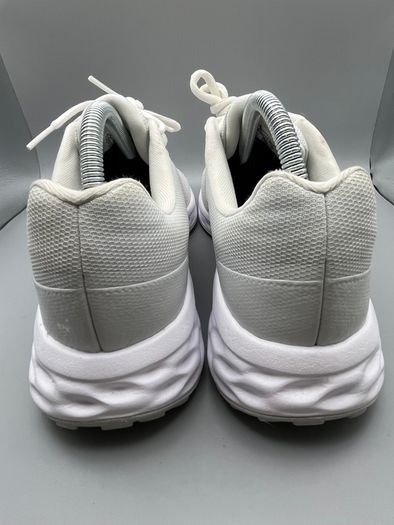 Nike Womens Revolution 6 NN White/Metallic Silver Training Shoes Size 8 EU 42.5