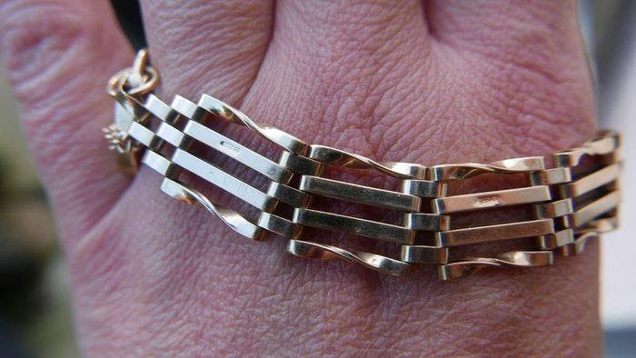 Vintage Gold 375 Bangle Bracelet Heart Locket 9 Ct Gold 15,0g
