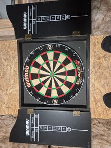 dart board