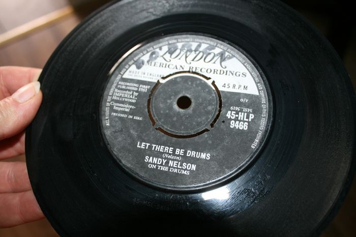 Single Vinyl's  85 pieces