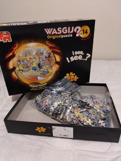 Wasgij Original 14 Football Madness! 1000 Piece Jigsaw Puzzle
