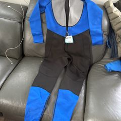 Wetsuit