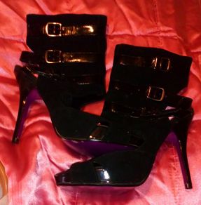 Ladies boots