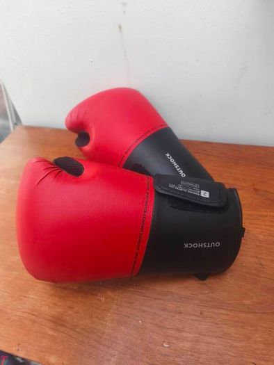 decathlon boxing gloves size 10oz