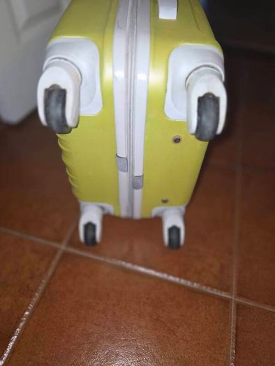 Cabin suitcase