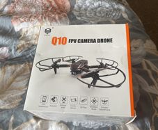 Never been opened Q10 fpv drone remote control phone transmission can do 360degree flips