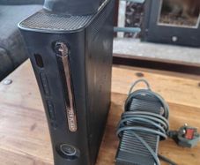 Xbox 360 Console - Read description
