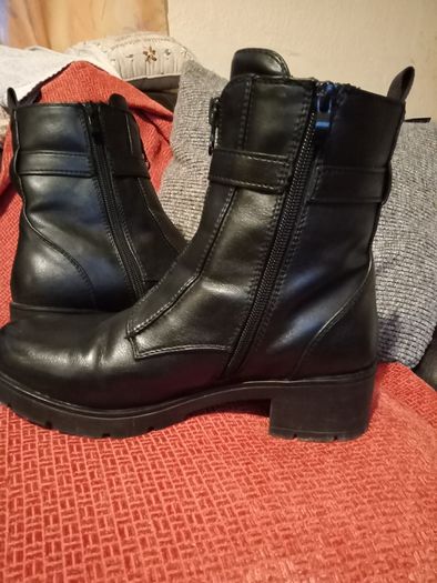 Now reduced price ! Fab Chunky Boots