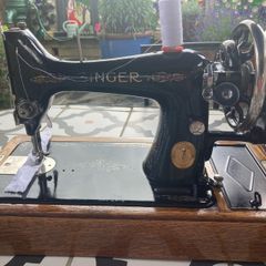 Antique singer sewing machine