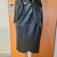 zara black faux leather skirt uk10