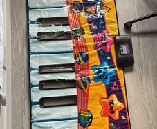 Floor piano mat