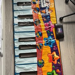 Floor piano mat