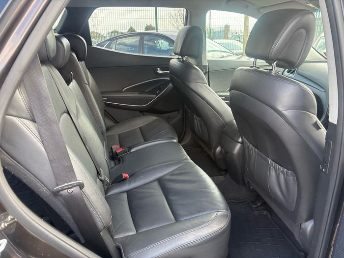 2016 Hyundai Santa Fe AWD Executive 2.2L Diesel 7 Seater