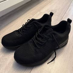 Brand new safety shoes