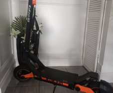 Electric scooter