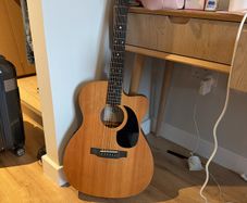 Acoustic guitar Sigma 000TCE