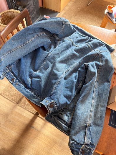 Levi's Retro Vintage jacket, bought in Texas, barely used. Size XL