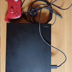 xbox one X - 1tb - native 4K - Fully working - Factory reset