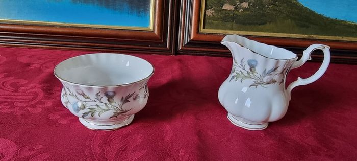 21 Piece Royal Albert Brigadoon Pattern Bone China Gold Gilt Tea Set For 6 Person Setting Made In England