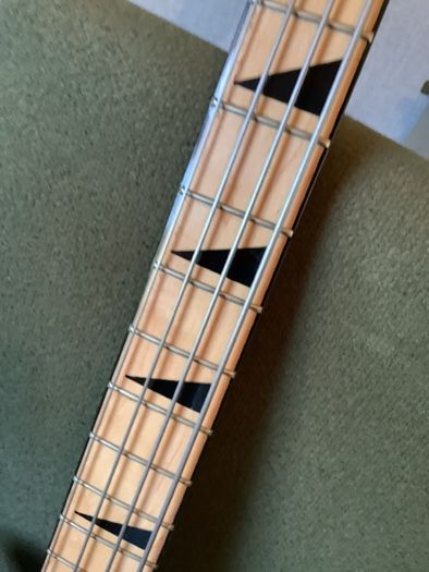Retrovibe Lefthanded Bass Guitar.(REDUCED!)