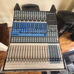 PreSonus 16/4/2 Digital Mixer+Flightcase+Stand