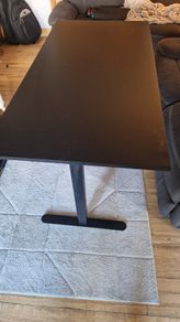 Standing desk