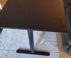 Standing desk