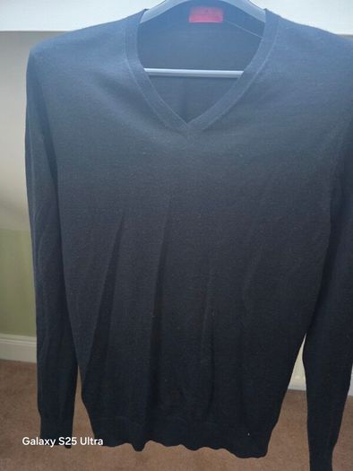 Hugo Boss 100% wool jumper